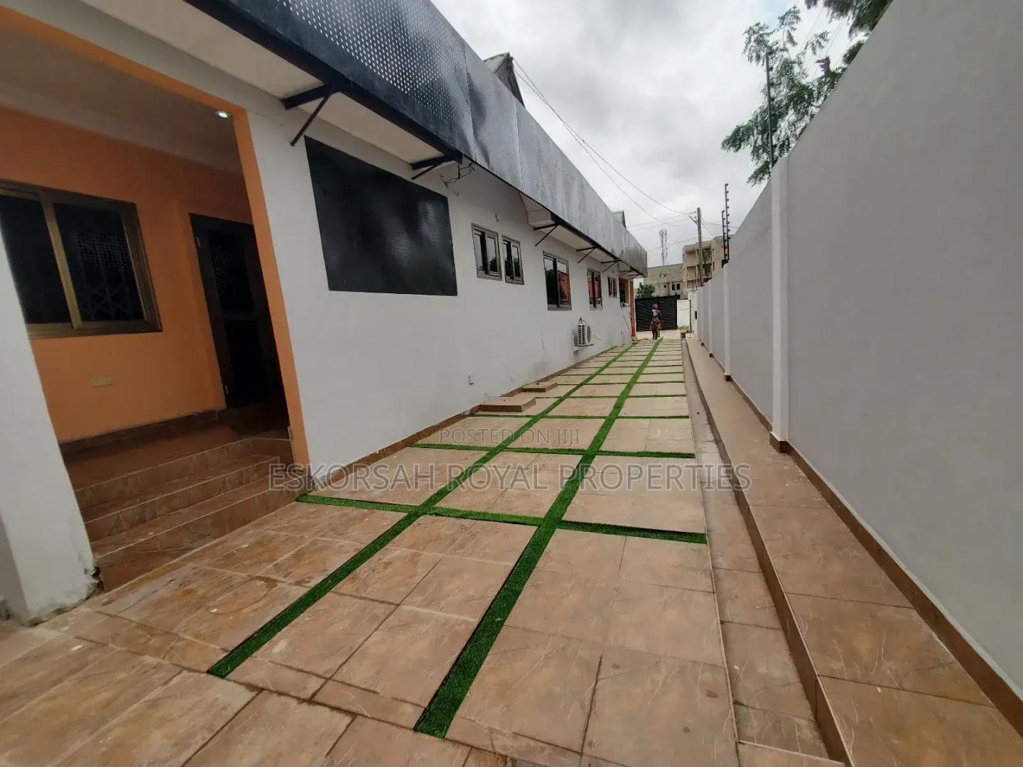 2bdrm Apartment in East Legon Hills, School Junction for rent - 2 bedroom Apartment in Greater Accra, Ashaley Botwe, Ashaley Botwe School Junction - Rent