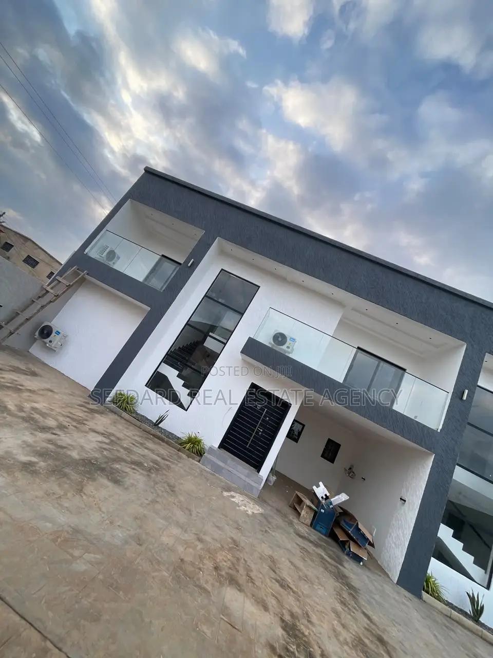 3bdrm Duplex in Sefdard Properties, Pokuase for rent - 3 bedroom House in Greater Accra, Pokuase - Rent