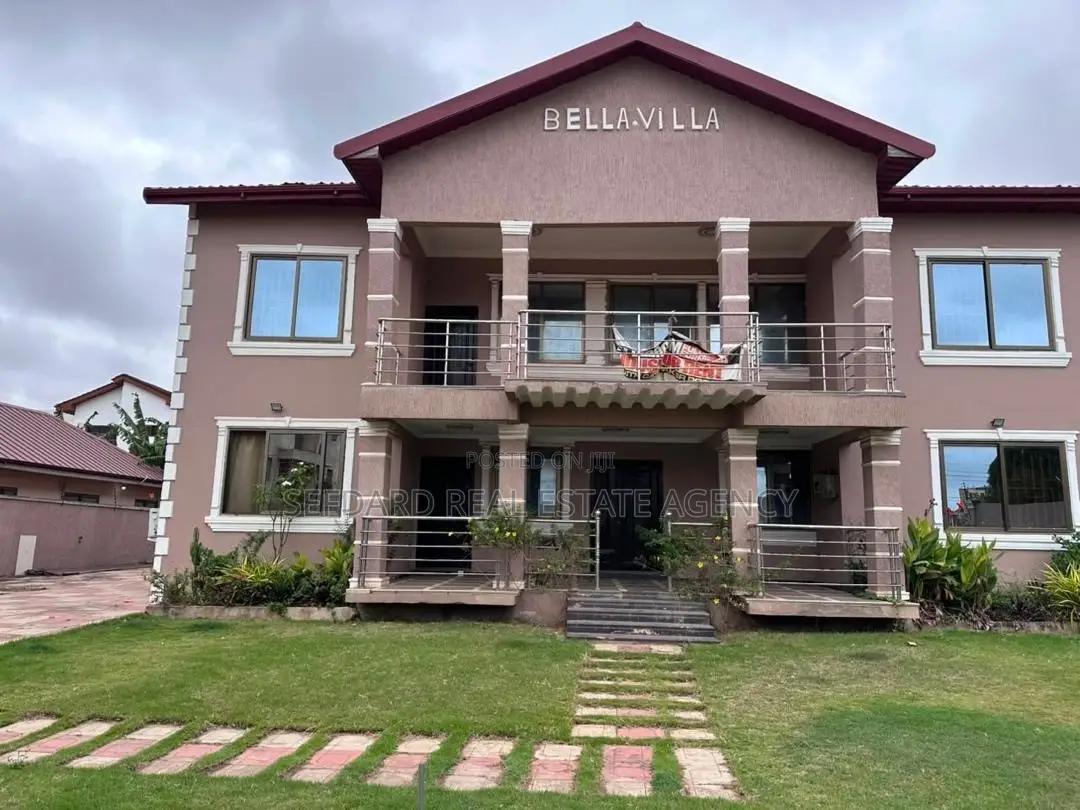 10bdrm House in Sefdard Properties, Adjiriganor for rent - 10 bedroom House in Greater Accra, Adjiriganor - Rent