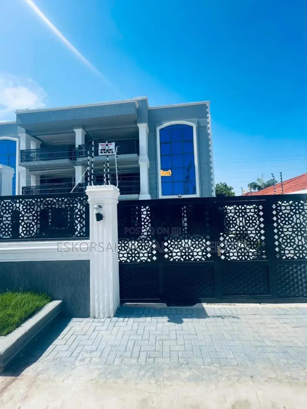 3bdrm Apartment in Trasacco, Adjiriganor for rent - 3 bedroom Apartment in Greater Accra, Adjiriganor - Rent