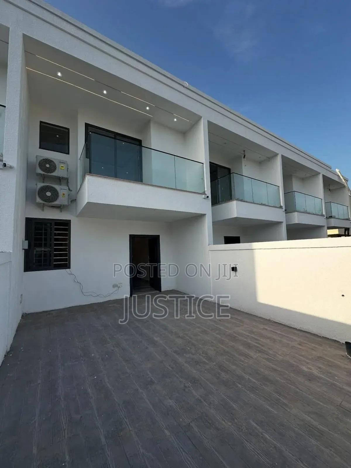 2bdrm House in School Junction East for sale - 2 bedroom House in Greater Accra, East Legon - Sale