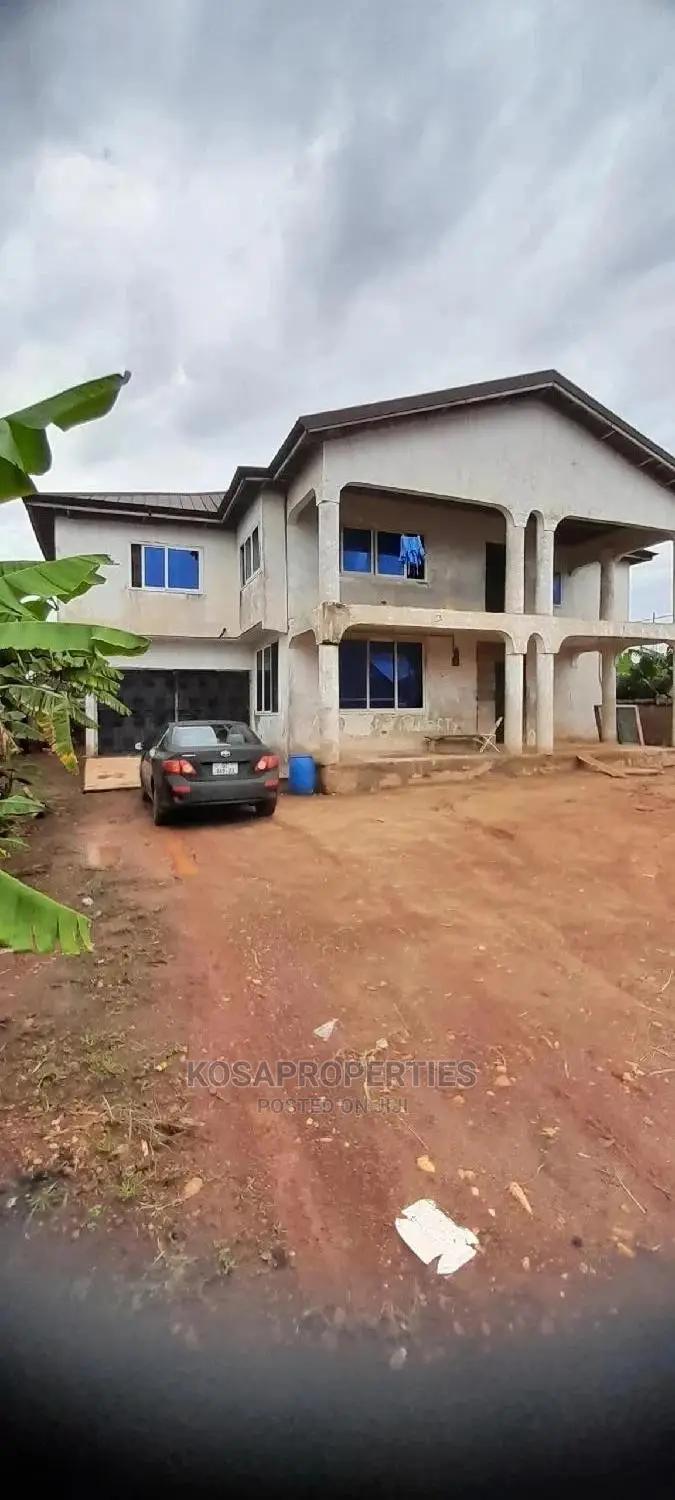 6bdrm House in Afianya Mataheko, Tema Metropolitan for sale - 6 bedroom House in Greater Accra, Tema Metropolitan - Sale