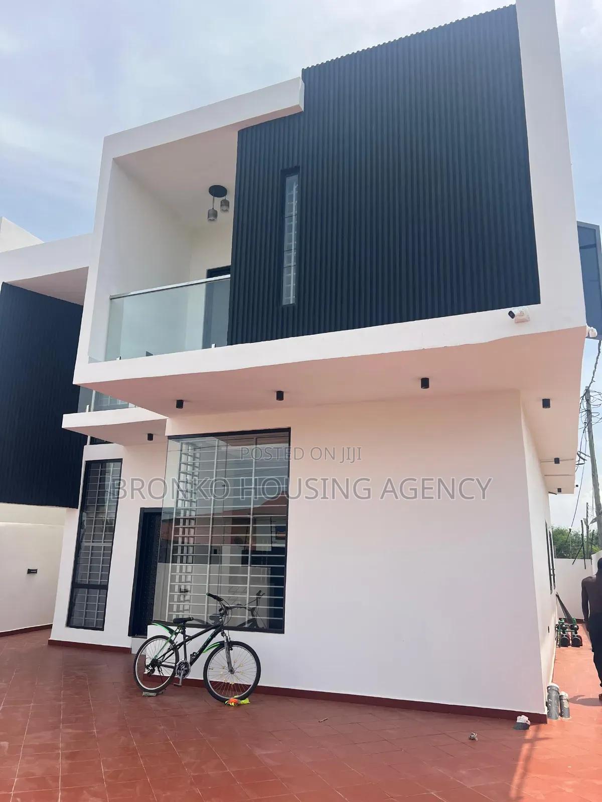 4bdrm House in Bronko Housing, Baatsona Total for rent - 4 bedroom House in Greater Accra, Spintex, Baatsona Total - Rent