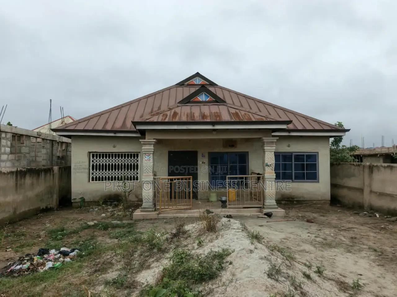 Furnished 4bdrm Apartment in Asuofua Akyiase, Kumasi Metropolitan - 4 bedroom Apartment in Ashanti, Kumasi Metropolitan, 20/10 - Sale