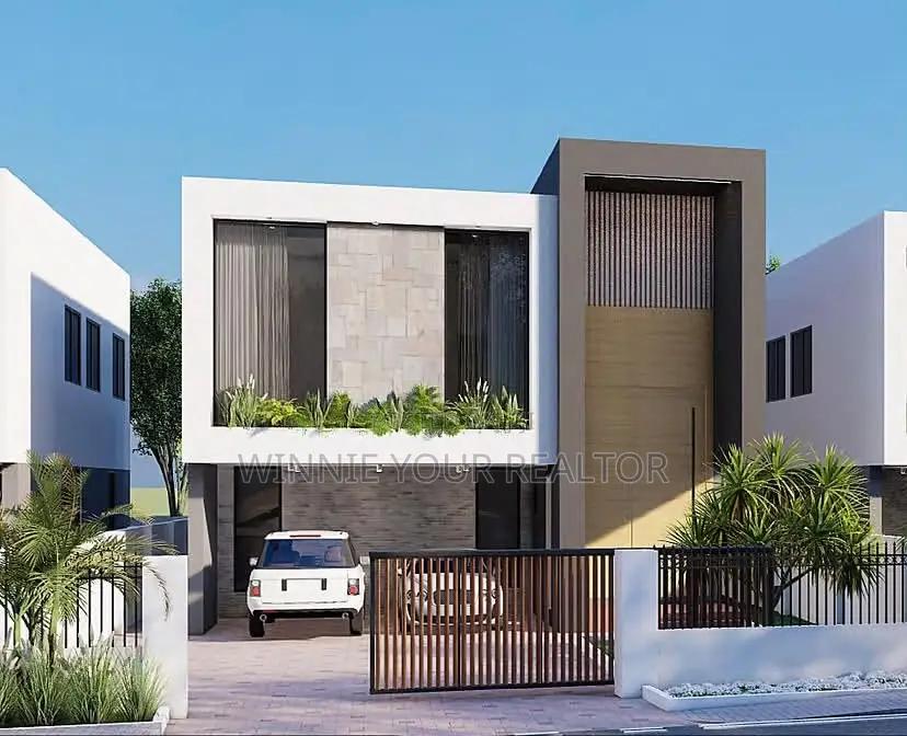 4bdrm Townhouse/Terrace in Accra Metropolitan for sale - 4 bedroom House in Greater Accra, Accra Metropolitan - Sale