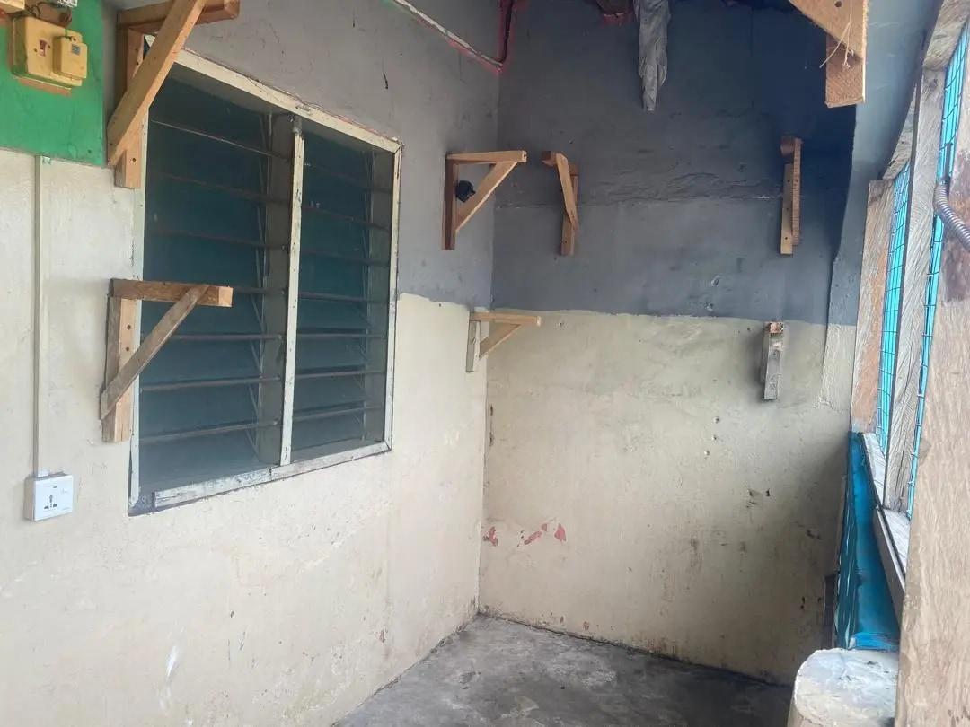 1bdrm Room & Parlour in Belinda Estate, Olebu for rent - 1 bedroom House in Greater Accra, Ablekuma, Olebu, 13/10 - Rent
