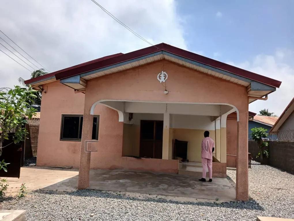 4bdrm Mansion in 4 Bedroom Self, Tema Metropolitan for rent - 4 bedroom House in Greater Accra, Tema Metropolitan - Rent