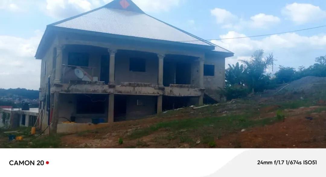 Furnished 7bdrm House in Tarkwa Nsuaem for sale - 7 bedroom House in Western Region, Tarkwa Nsuaem, 13/10 - Sale