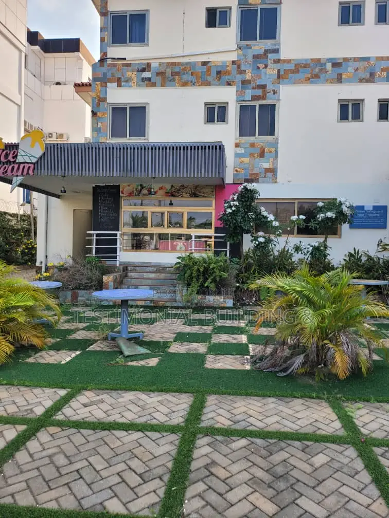 Hotel for Sale Ar Airport Residential Area - Commercial in Greater Accra, Airport Residential Area - Sale
