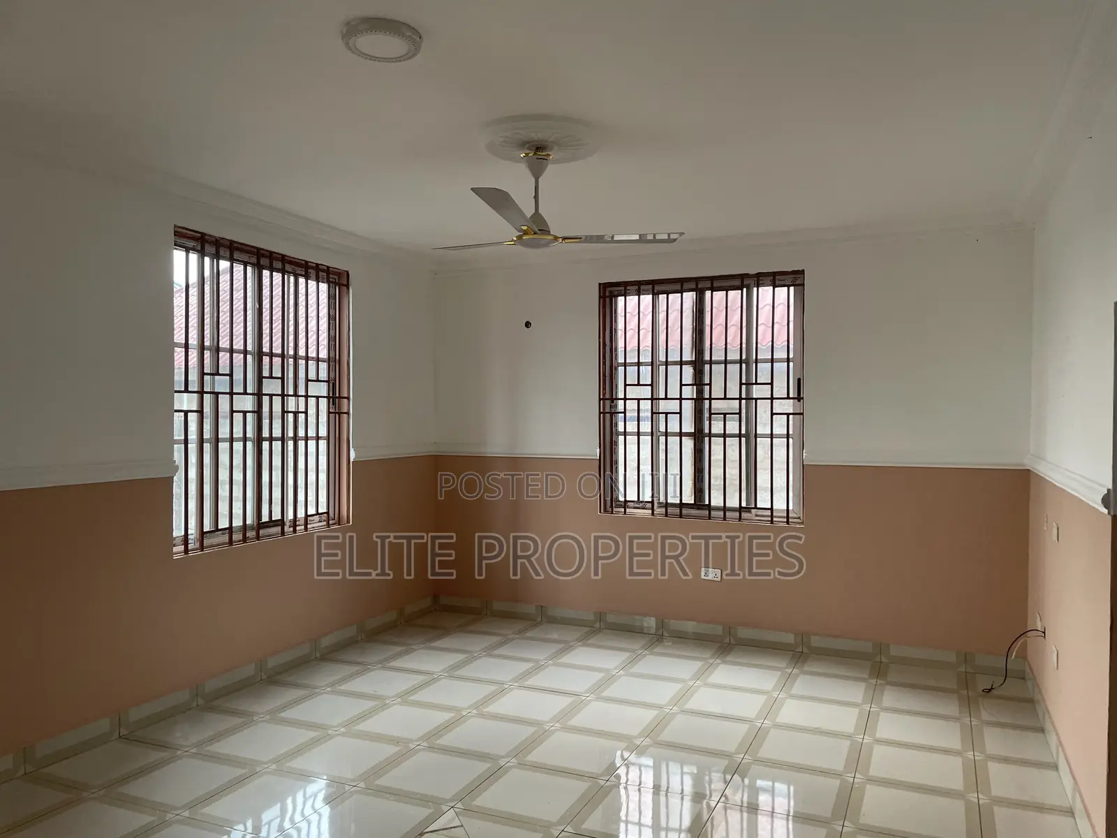 2bdrm Apartment in Community 25 -, Tema Metropolitan for rent - 2 bedroom Apartment in Greater Accra, Tema Metropolitan - Rent