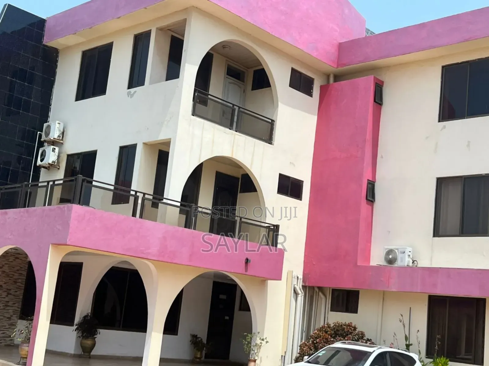 A Fairly Used Hotel on Hot Sale Tema Comm5 - Commercial in Greater Accra, Tema Metropolitan - Sale