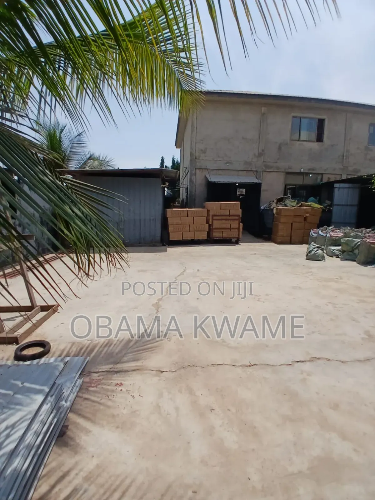 400 SQM Warehouse With Four Bedroom House Ensuite for Sale at Airport - Commercial in Greater Accra, Airport Residential Area - Sale