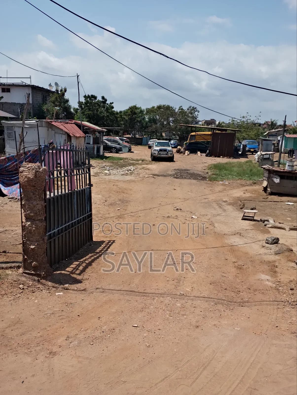 An Acre of Land Facing the Gpha Fence at Comm19 - Land in Greater Accra, Tema Metropolitan - Sale