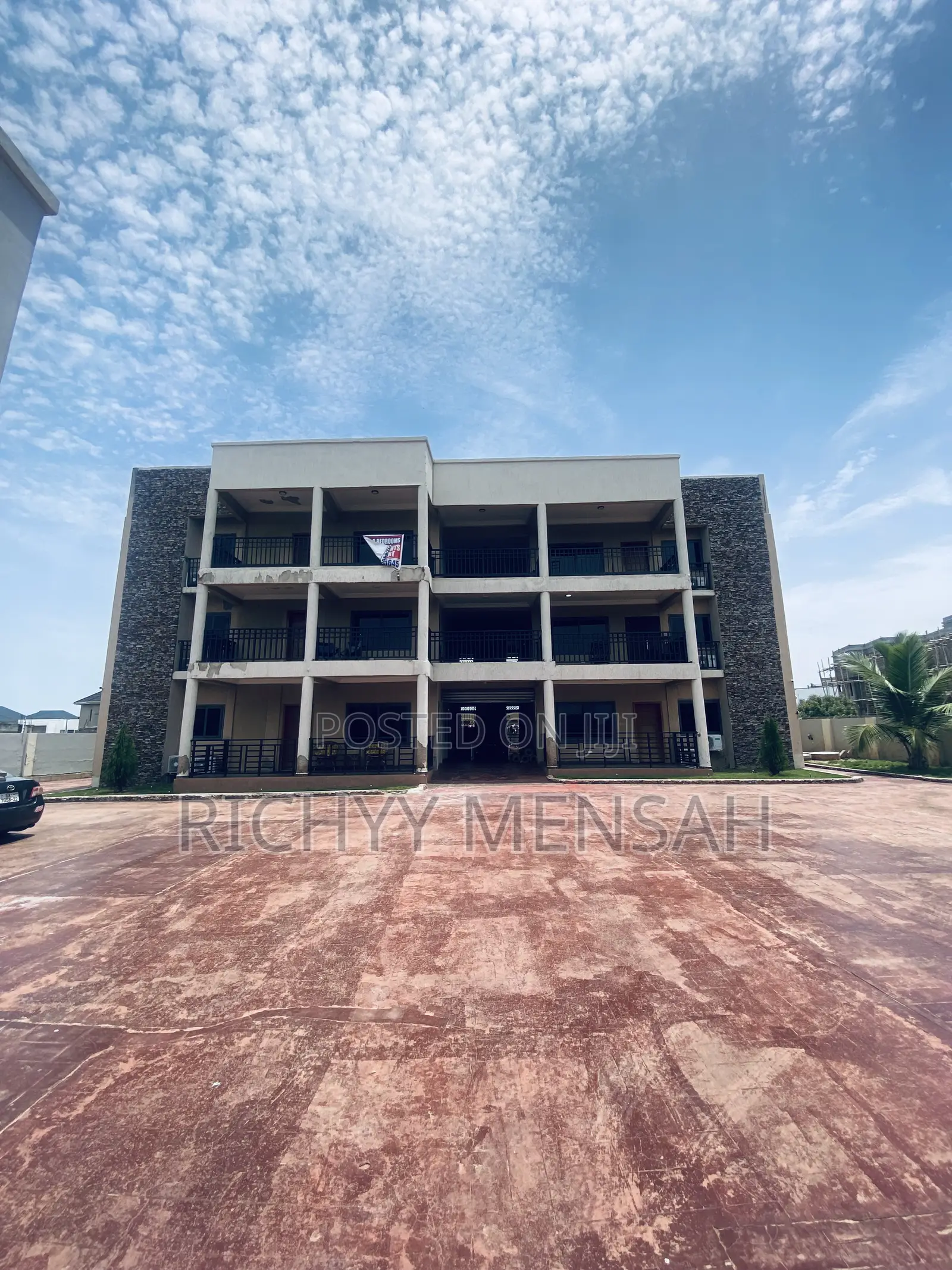 3bdrm Apartment in East Legon Hills, School Junction for rent - 3 bedroom Apartment in Greater Accra, Ashaley Botwe, Ashaley Botwe School Junction - Rent