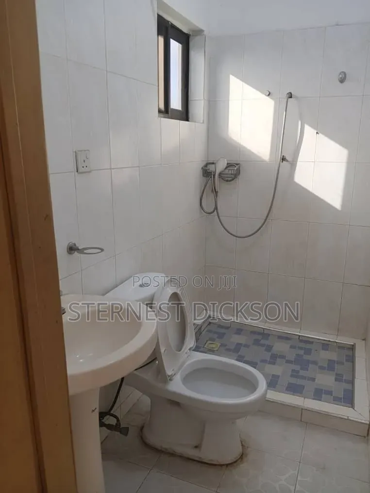 1bdrm House in My Honest Queen, Police Station for rent - 1 bedroom House in Greater Accra, Roman Ridge, Roman Ridge Police Station - Rent