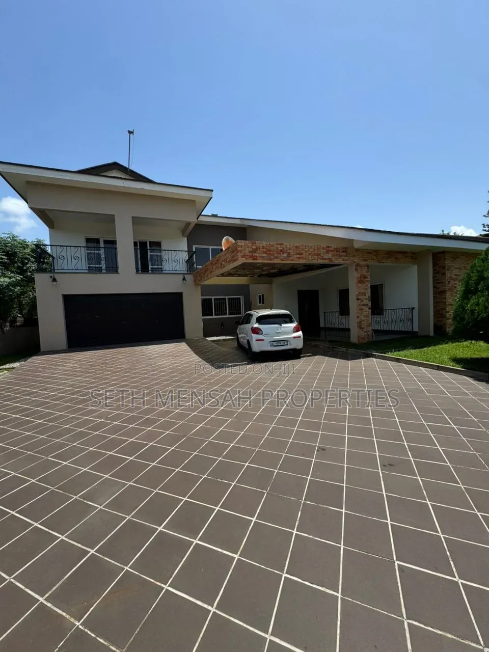 4bdrm House in DVLA Area for rent - 4 bedroom House in Greater Accra, Cantonments, DVLA Area - Rent