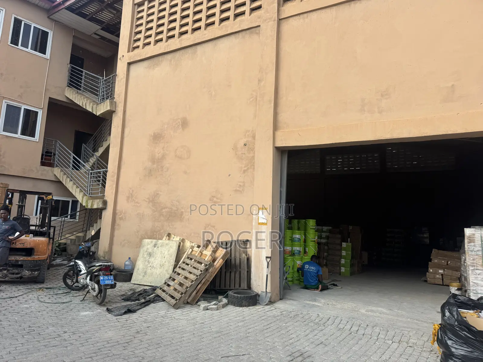 650 SQM With Office Complex for Rent in New Achimota - Commercial in Greater Accra, Achimota, Neoplan - Rent