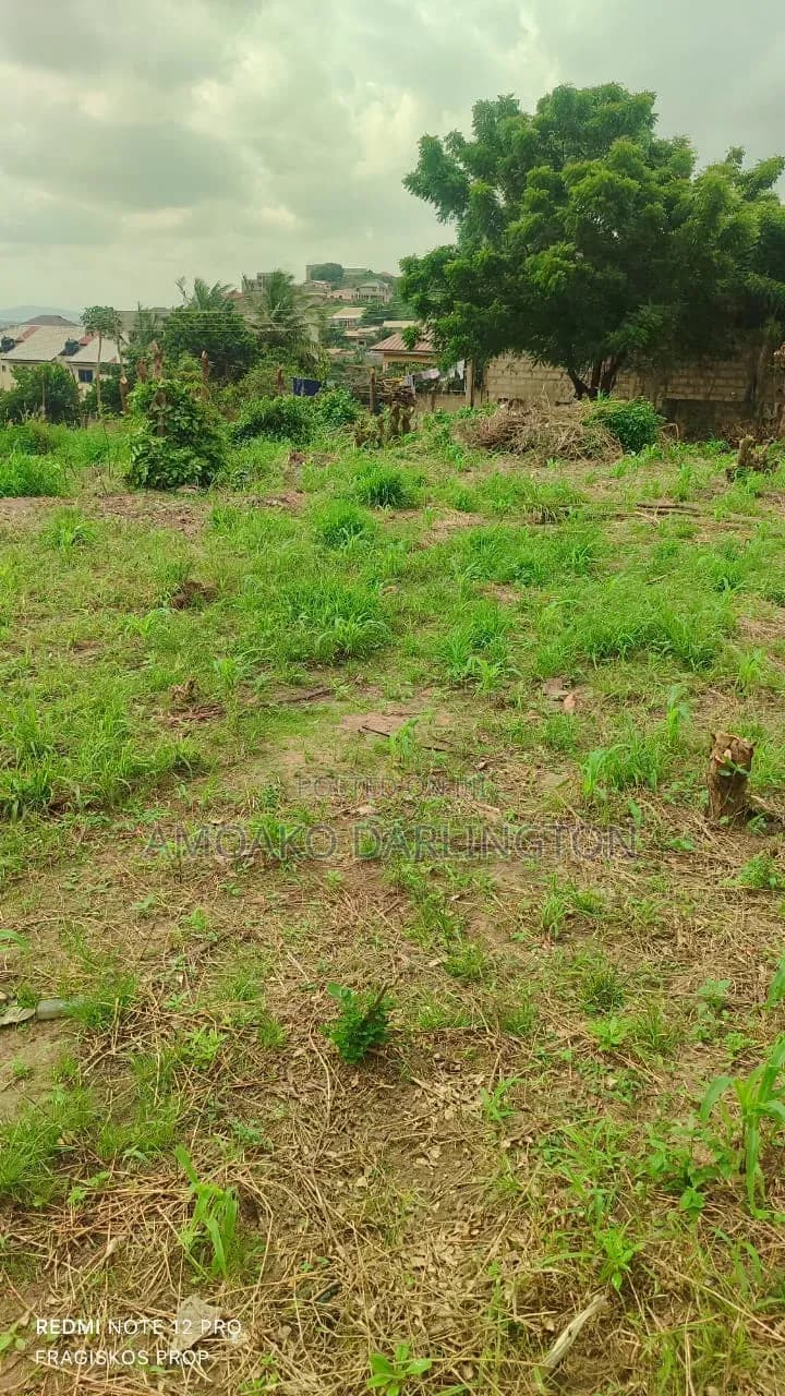 4 Plot of Land for Sle Ridge Airpot - Land in Greater Accra, Airport Residential Area - Sale