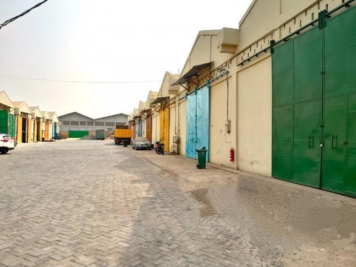 Warehouse for rent at Tema Heavy Industrial Area - Commercial in Tema Heavy Industrial Area - Rent