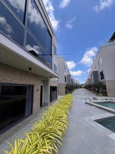 4 bedroom townhouse for rent at West Airport - 4 bedroom House in West Airport - Rent