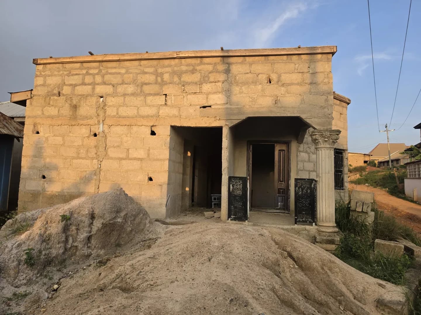 3bdrm House in Fredimens Real, Afigya-Kwabre for sale - 3 bedroom House in Ashanti, Afigya-Kwabre - Sale
