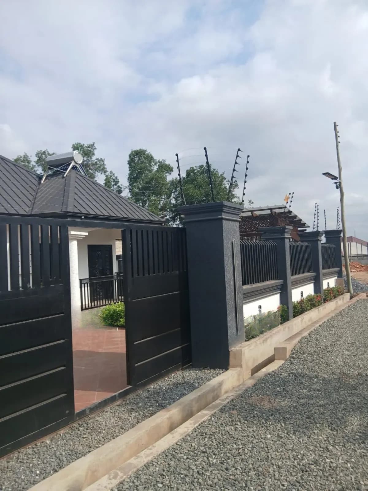 Furnished 2bdrm House in Dki Properties, Malejor for sale - 2 bedroom House in Greater Accra, Adenta, Malejor - Sale