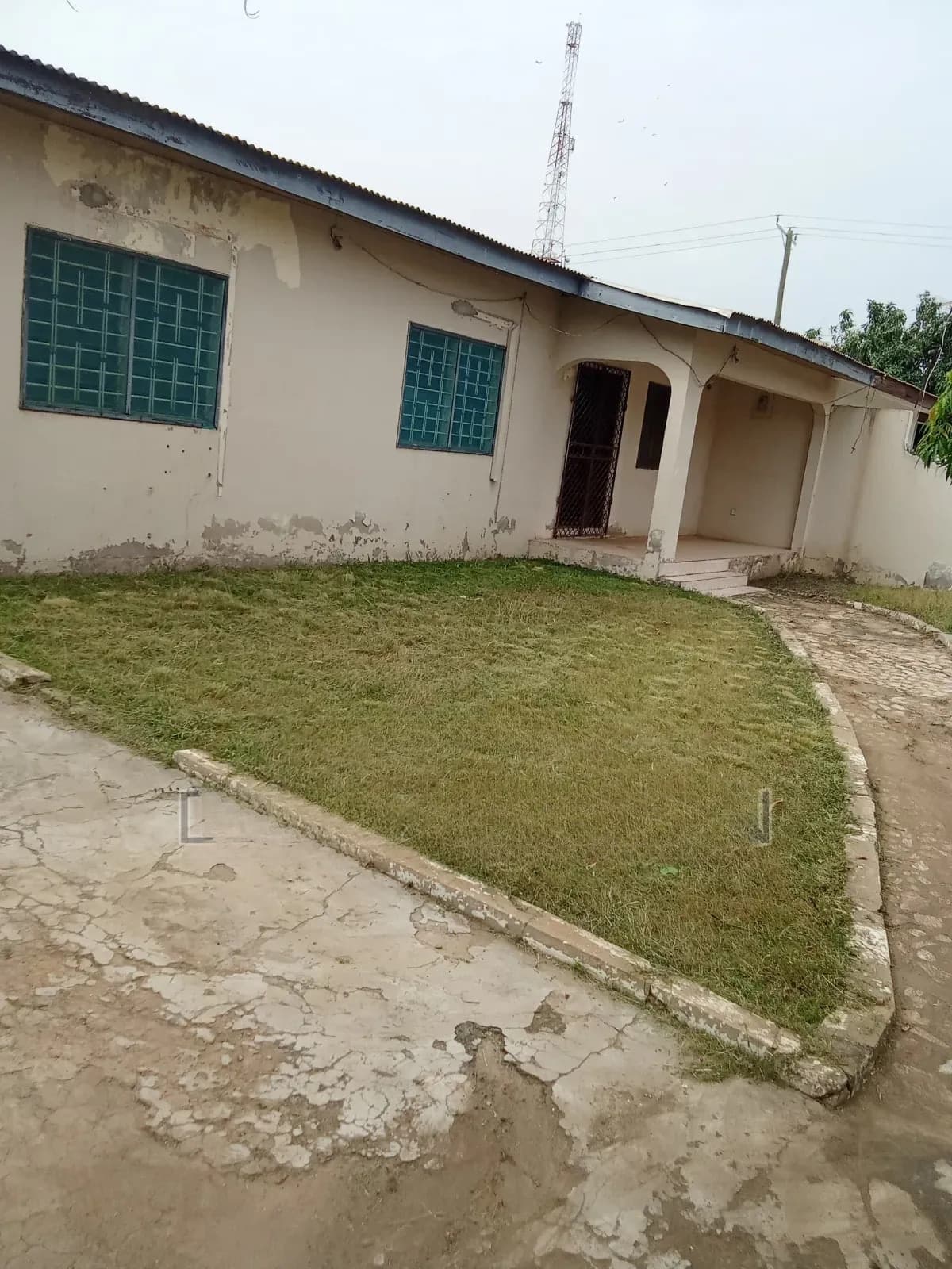 3bdrm House in 3 Bedroom House, Tema Metropolitan for sale - 3 bedroom House in Greater Accra, Tema Metropolitan - Sale