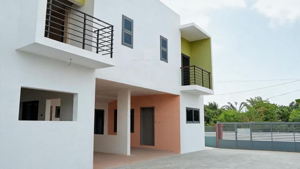 2 bedroom townhouse for sale at Spintex - 2 bedroom House in Spintex - Sale