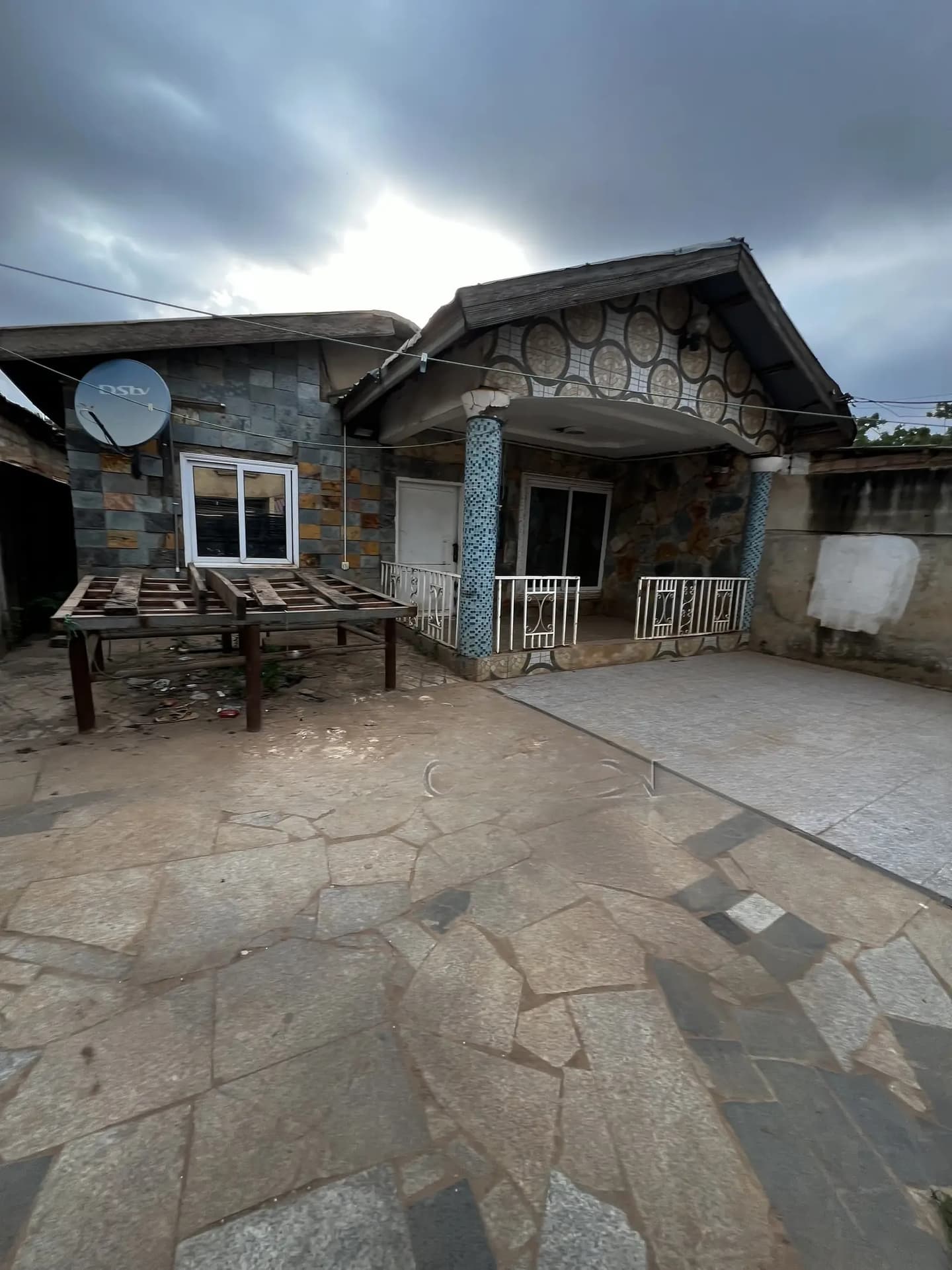 3bdrm House in Lakeside Estate, Ashaley Botwe for sale - 3 bedroom House in Greater Accra, Ashaley Botwe - Sale