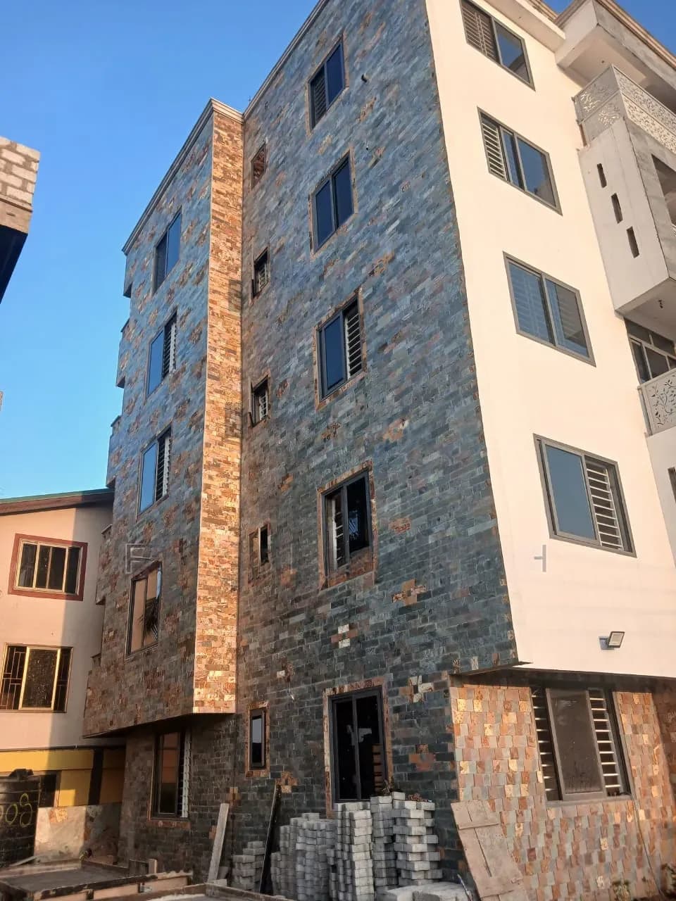 1bdrm Apartment in Shining Star Real, Accra Metropolitan for rent - 1 bedroom Apartment in Greater Accra, Accra Metropolitan - Rent