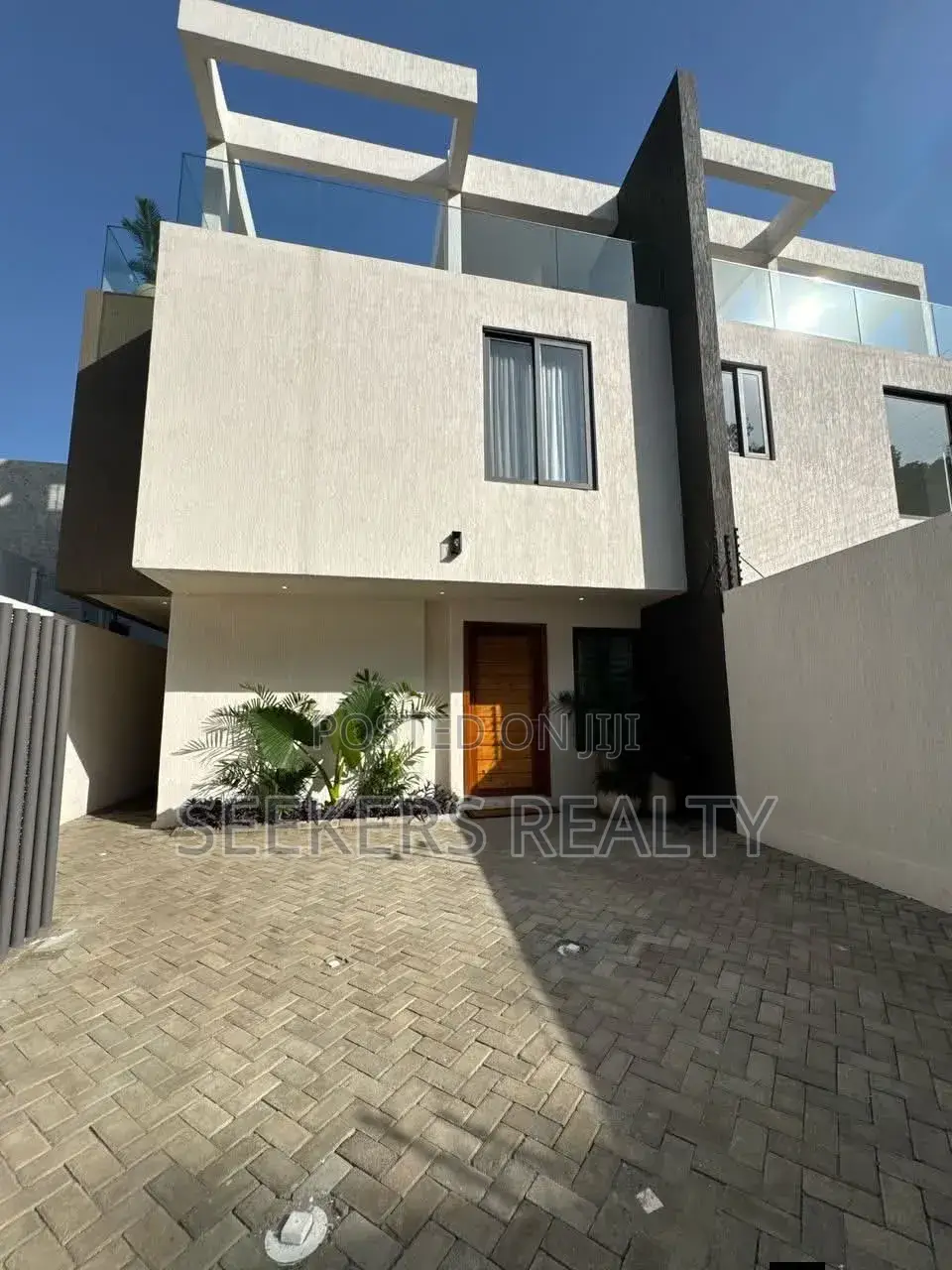Furnished 3bdrm House in Seekers Realty, US Embassy Area for rent - 3 bedroom House in Greater Accra, Cantonments, US Embassy Area - Rent