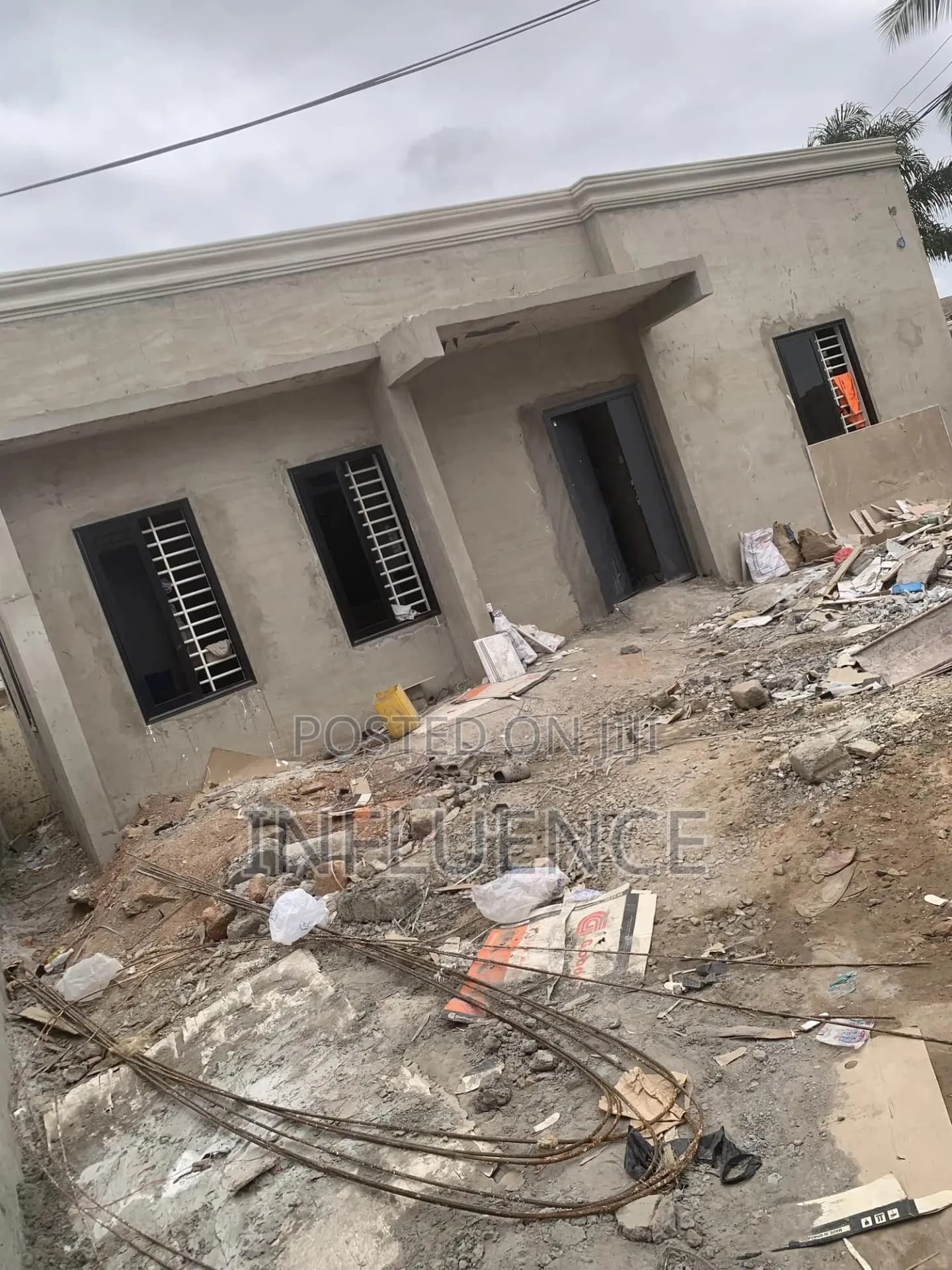 3bdrm House in Palace Mall Area, Spintex for sale - 3 bedroom Commercial in Greater Accra, Spintex - Sale