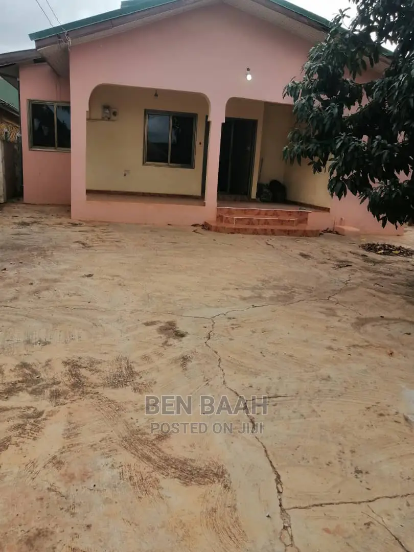 3bdrm House in Ben Properties, Ga East Municipal for sale - 3 bedroom House in Greater Accra, Ga East Municipal - Sale
