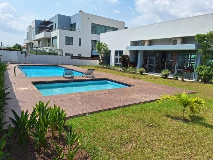 3 bedroom furnished townhouse for rent at East Airport - 3 bedroom House in East Airport - Rent