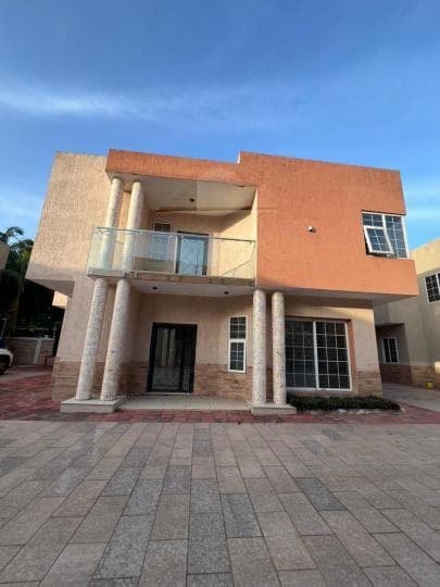 3 bedroom townhouse for rent at Dzorwulu - 3 bedroom House in Dzorwulu - Rent