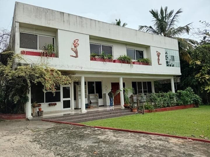 6 bedroom house for rent at Airport Residential Area - 6 bedroom House in Airport Residential Area - Rent