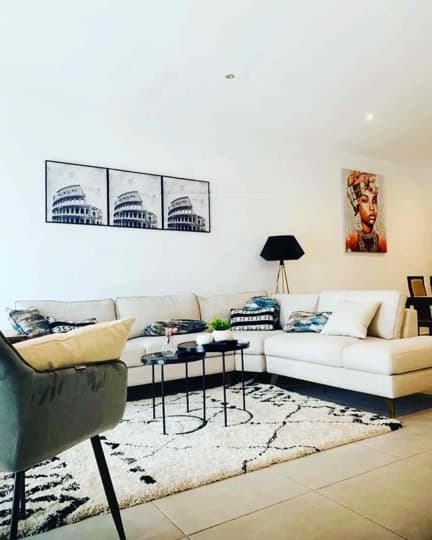 2 bedroom furnished apartment for sale at Cantonments - 2 bedroom Apartment in Cantonments - Sale