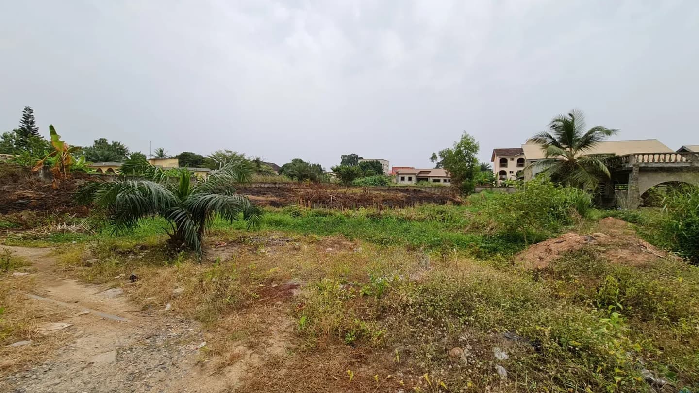 192 X 126ft Land Airport Ridge Takoradi - Land in Western Region, Takoradi, 15/09 - Sale
