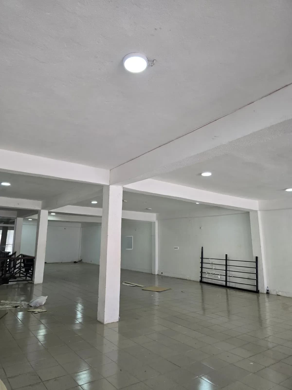 For RENT : Spacious Commercial Office / Shop Space for Rent. - Commercial in Greater Accra, Spintex, Baatsona Total - Rent