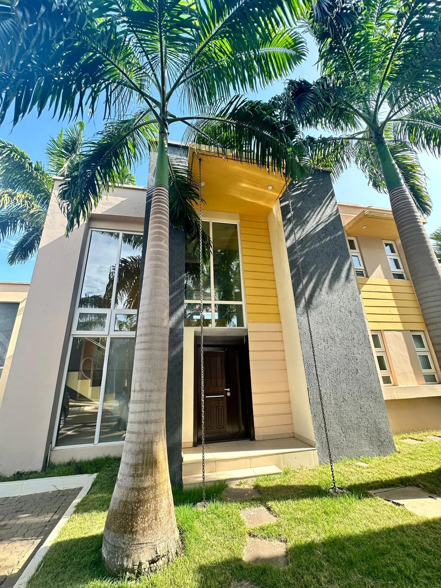 3bdrm House in Charclem Ventures, East Legon for rent - 3 bedroom House in Greater Accra, East Legon - Rent