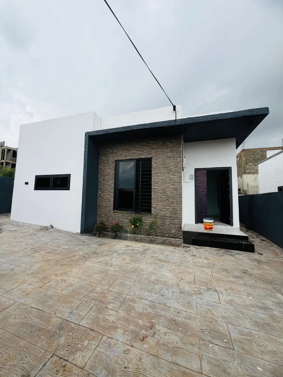 2bdrm Bungalow in East Legon Hills, Boundary Road Area for sale - 2 bedroom House in Greater Accra, East Legon, Boundary Road Area - Sale