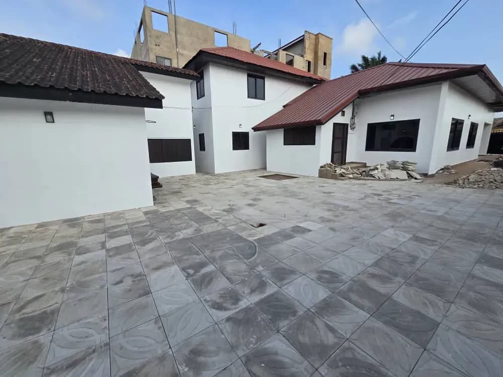 7bdrm House in Walaco Estate, North Kaneshie for rent - 7 bedroom House in Greater Accra, Kaneshie, North Kaneshie - Rent