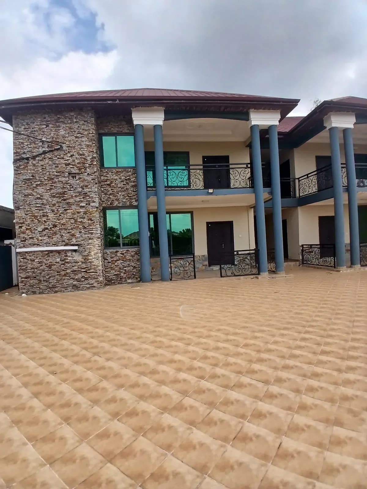 2bdrm Apartment in East Legon Hills, School Junction for rent - 2 bedroom Apartment in Greater Accra, Ashaley Botwe, Ashaley Botwe School Junction - Rent