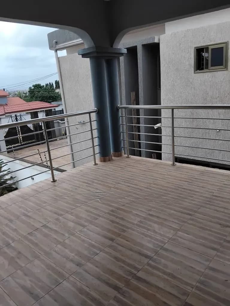 4bdrm House in Police Station for sale - 4 bedroom House in Greater Accra, Ashomang Estate, Ashomang Estate Police Station - Sale