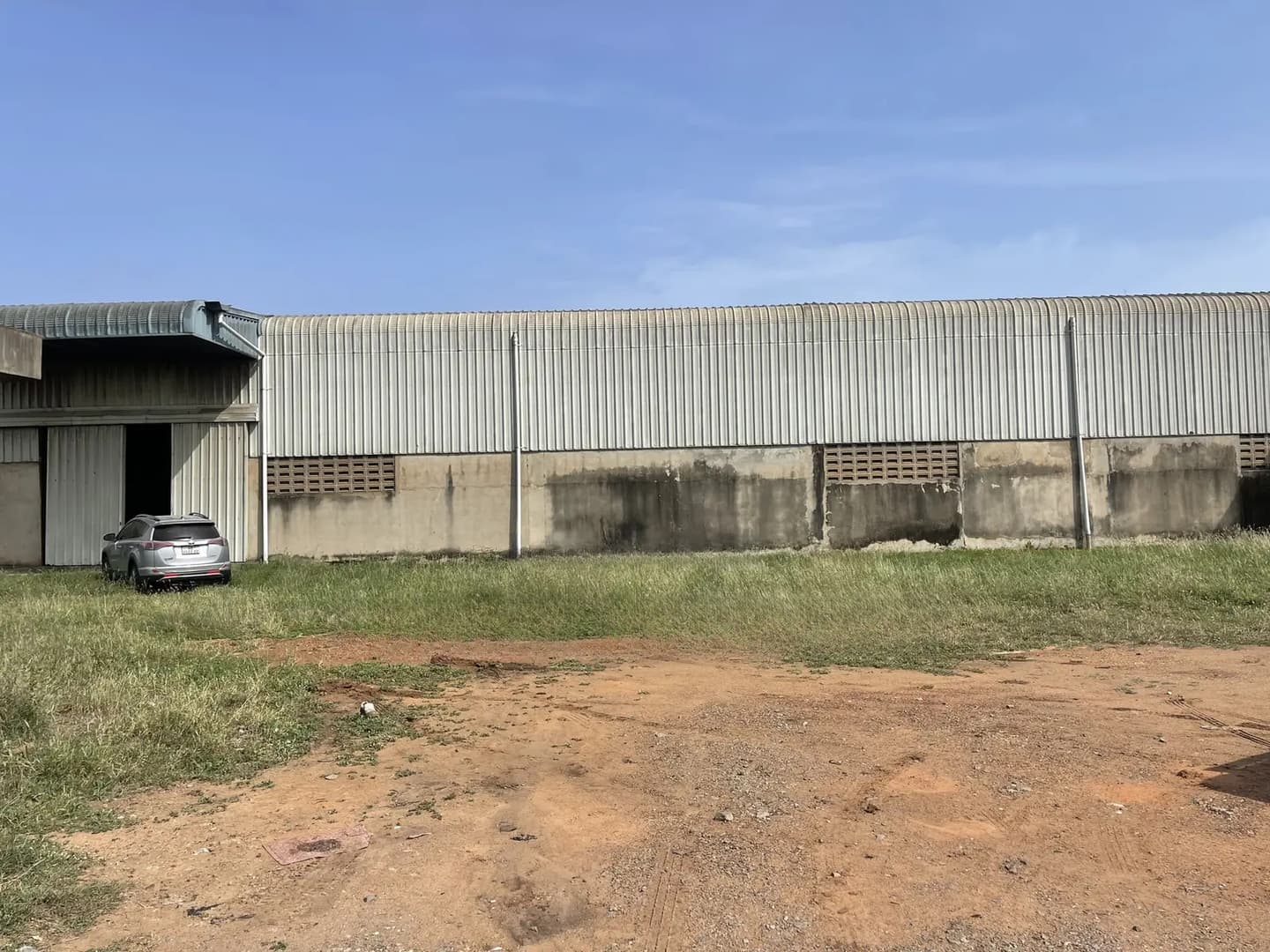 4000sqm Warehouse on 5.5acer Land at Free Zone for Sale - Commercial in Greater Accra, Tema Metropolitan - Sale