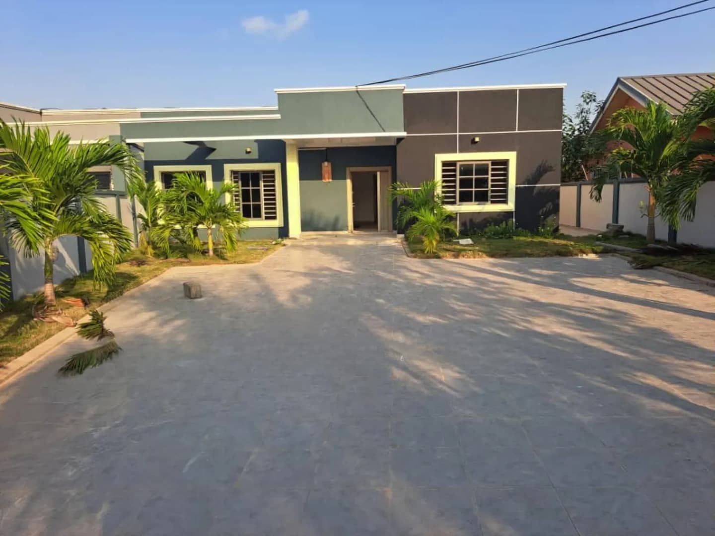 3bdrm House in Community 22, Tema Metropolitan for sale - 3 bedroom House in Greater Accra, Tema Metropolitan - Sale